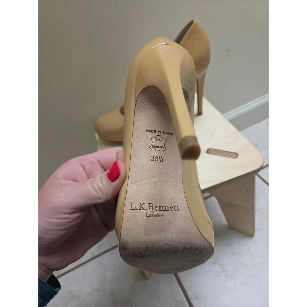 L.K. Bennett London Nude Patent Leather Platform Pumps Heels Made in‎ Spain 38.5